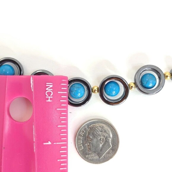 Turquoise Beaded Choker Necklace 18 inches - Picture 11 of 12